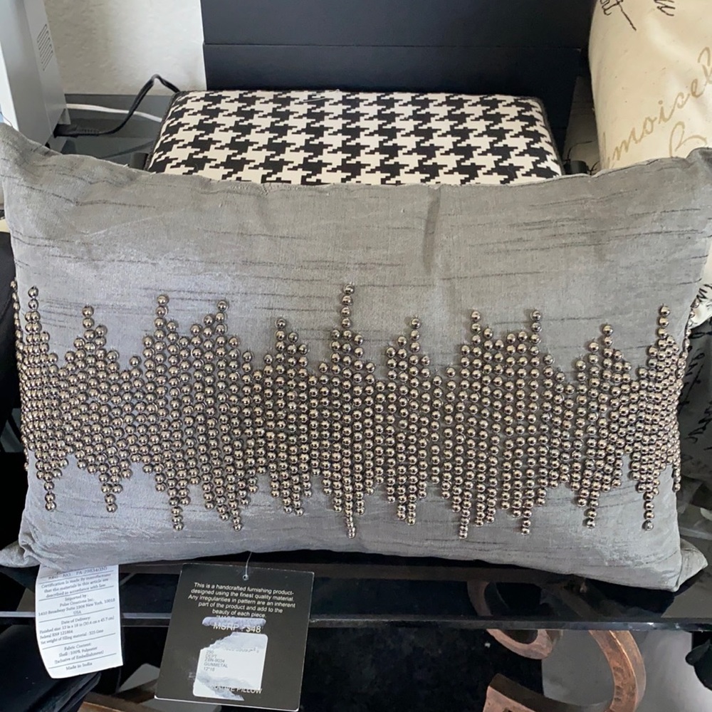 Throw pillow